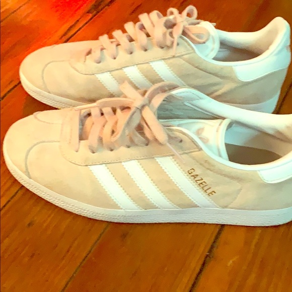 adidas gazelle light pink